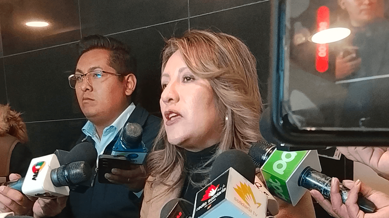 Senadora Claudia Mayón pide declarar estado de excepción para frenar el conflicto en el país