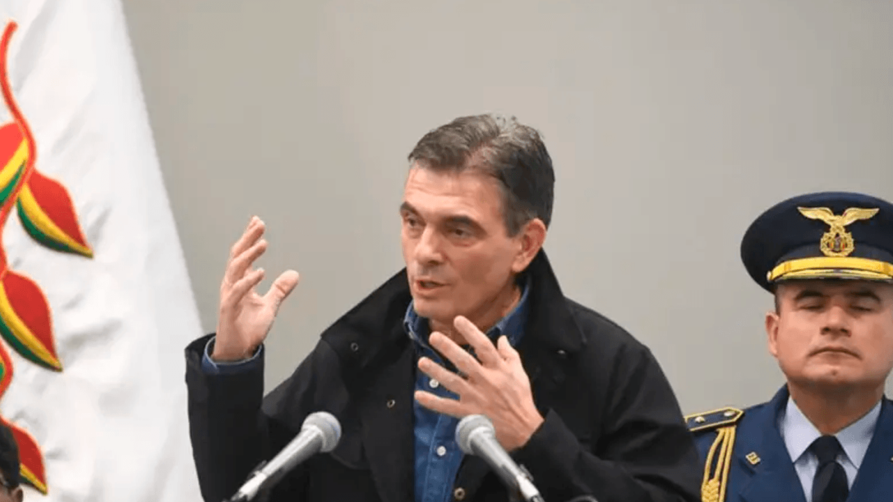 Presidente Rodrigo Paz prioriza el diálogo pero advierte con aplicar la Ley de Estado de Excepción