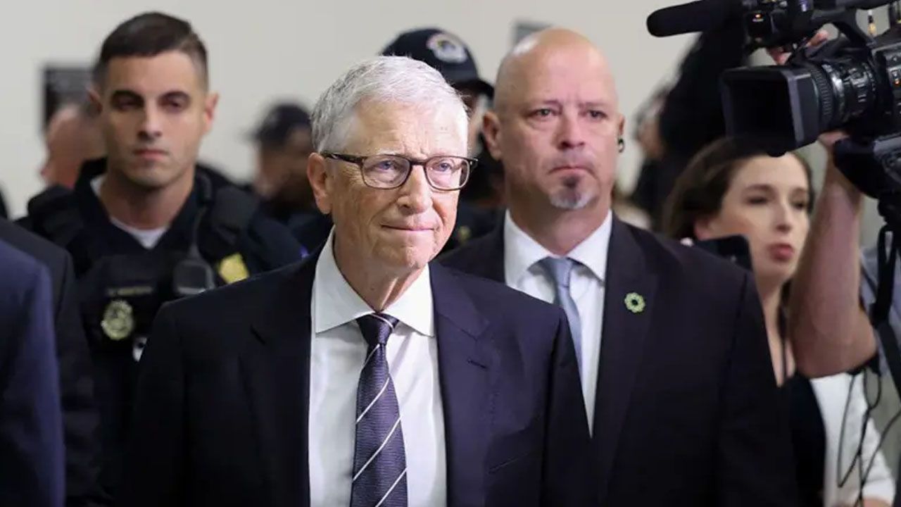 Bill Gates asegura que Jeffrey Epstein intentó presionarlo con sus infidelidades