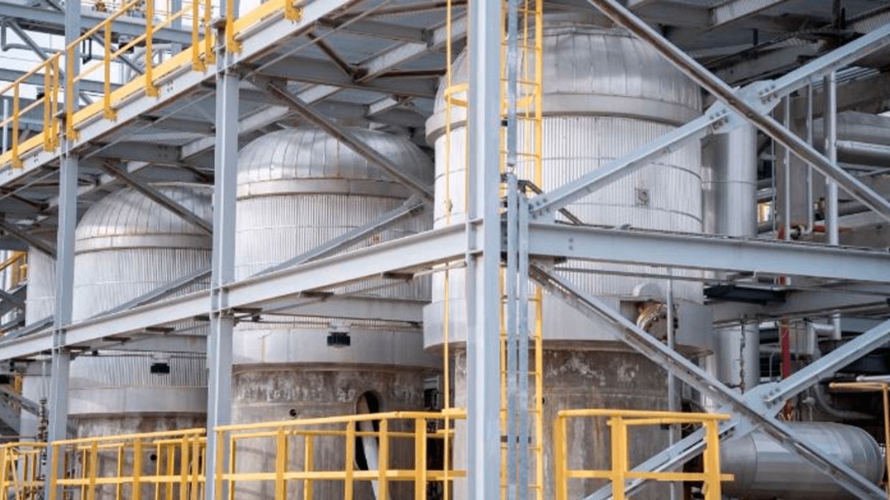 YPFB Refinación consolida su rol industrial y produce el 19% de los carburantes en Bolivia