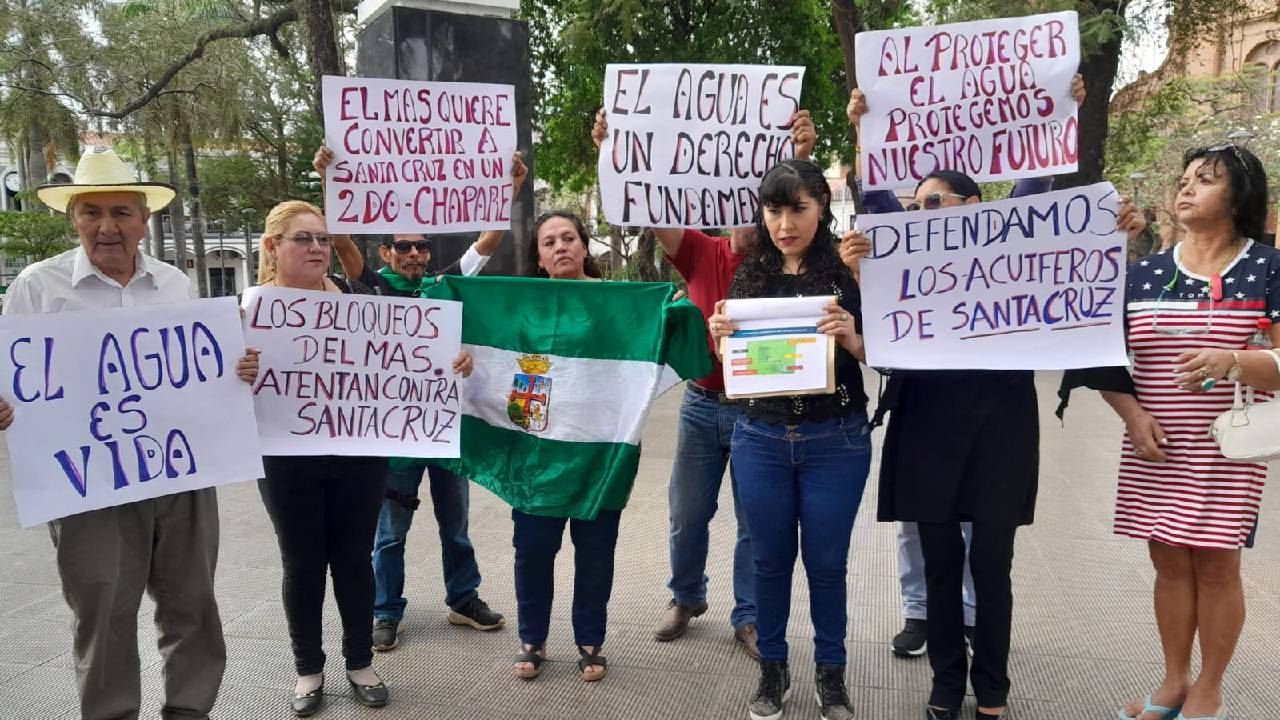 Plantón en defensa de Acuíferos, plataformas anuncian marcha 