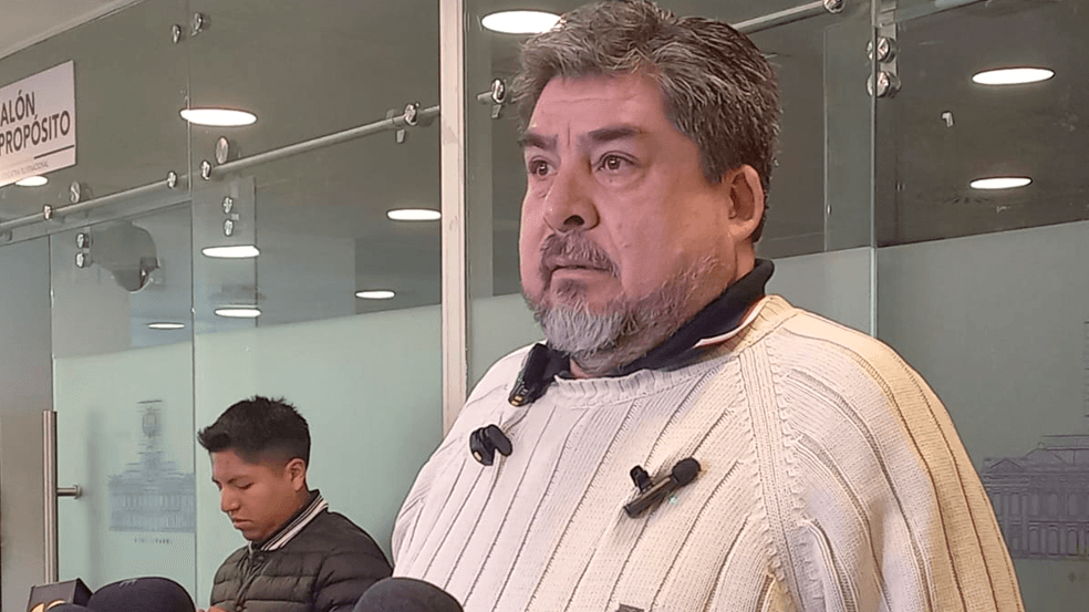 Diputado Edgar Segarra anuncia proceso penal contra dirigente de la COB por bloqueos