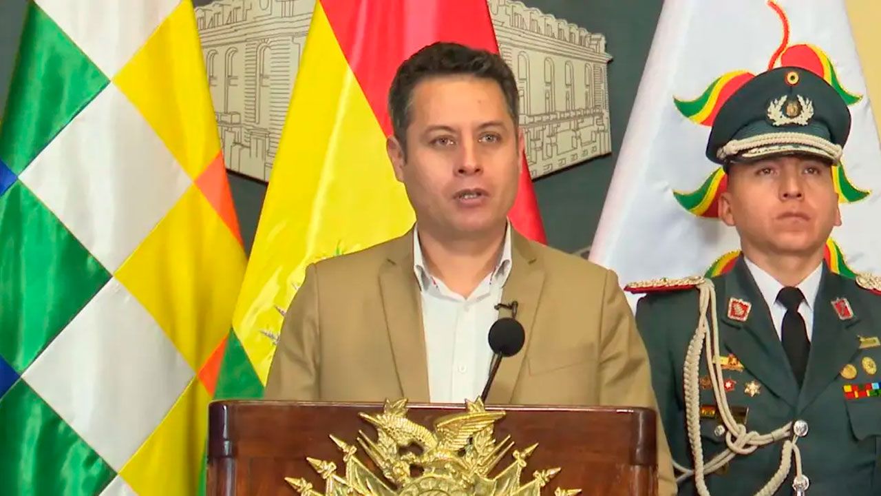 Lara plantea que Paz convoque al diálogo y asuma una autocrítica ante la crisis