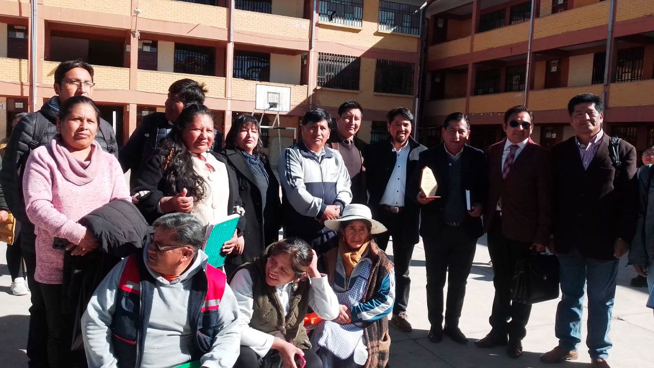Padres destacan inspección municipal y esperan atención a necesidades en unidades educativas del Distrito 6 de El Alto