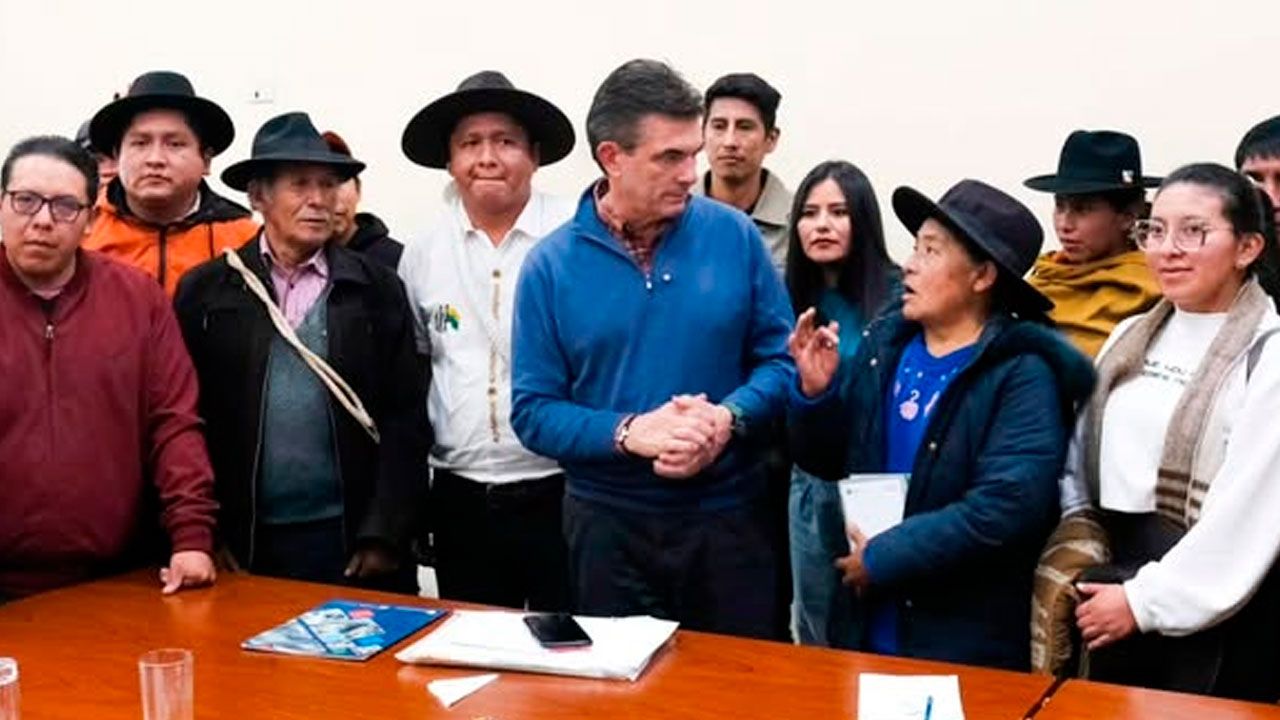Paz destaca el diálogo con organizaciones de Caranavi en medio de los bloqueos