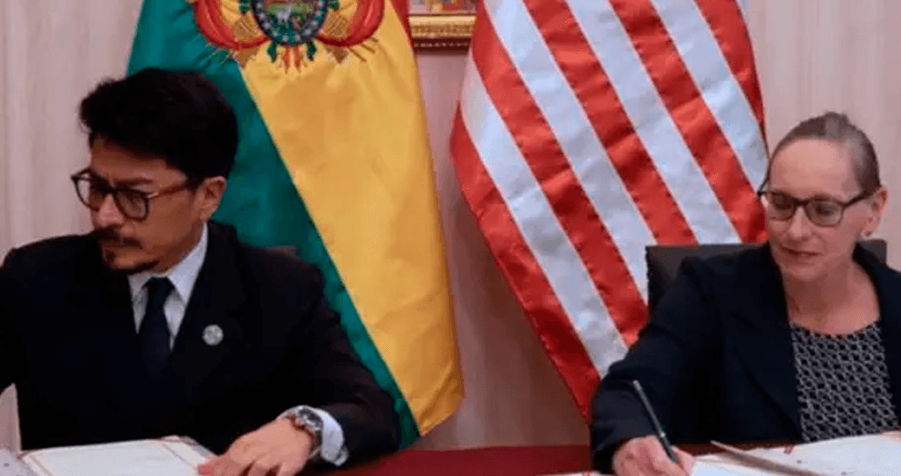 Bolivia y Estados Unidos firman acuerdo para reforzar la lucha contra el narcotráfico
