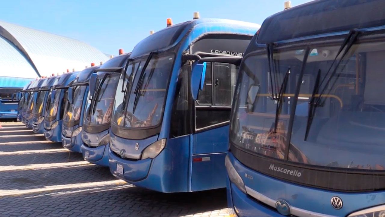 Detectan posible daño económico por combustible comprado y no utilizado en el bus municipal de El Alto