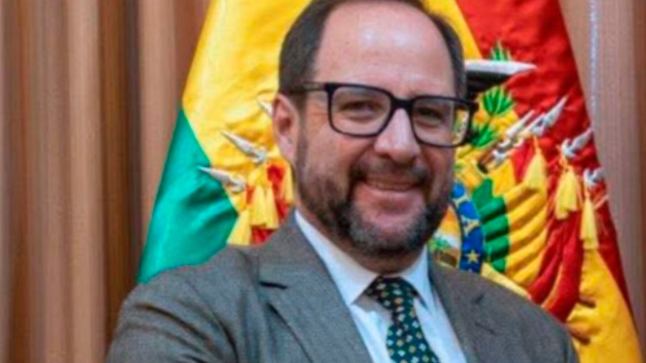 Viceministro evita responder