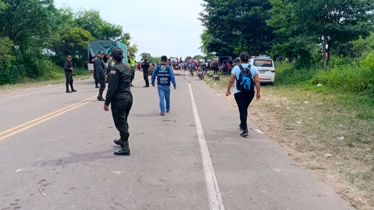 Levantan bloqueo en Yacuiba y habilitan ruta al sur del país