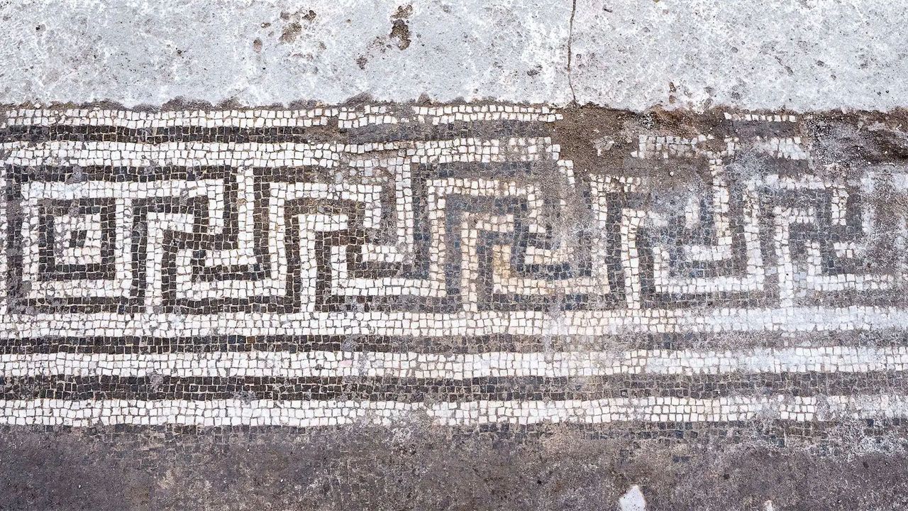 Descubren una lujosa villa romana de la élite tras frenar una excavación ilegal cerca de Roma