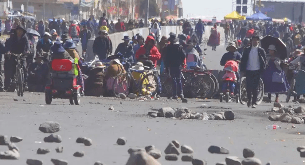 Bolivia entra al día 49 de conflicto con más de 40 puntos de bloqueo