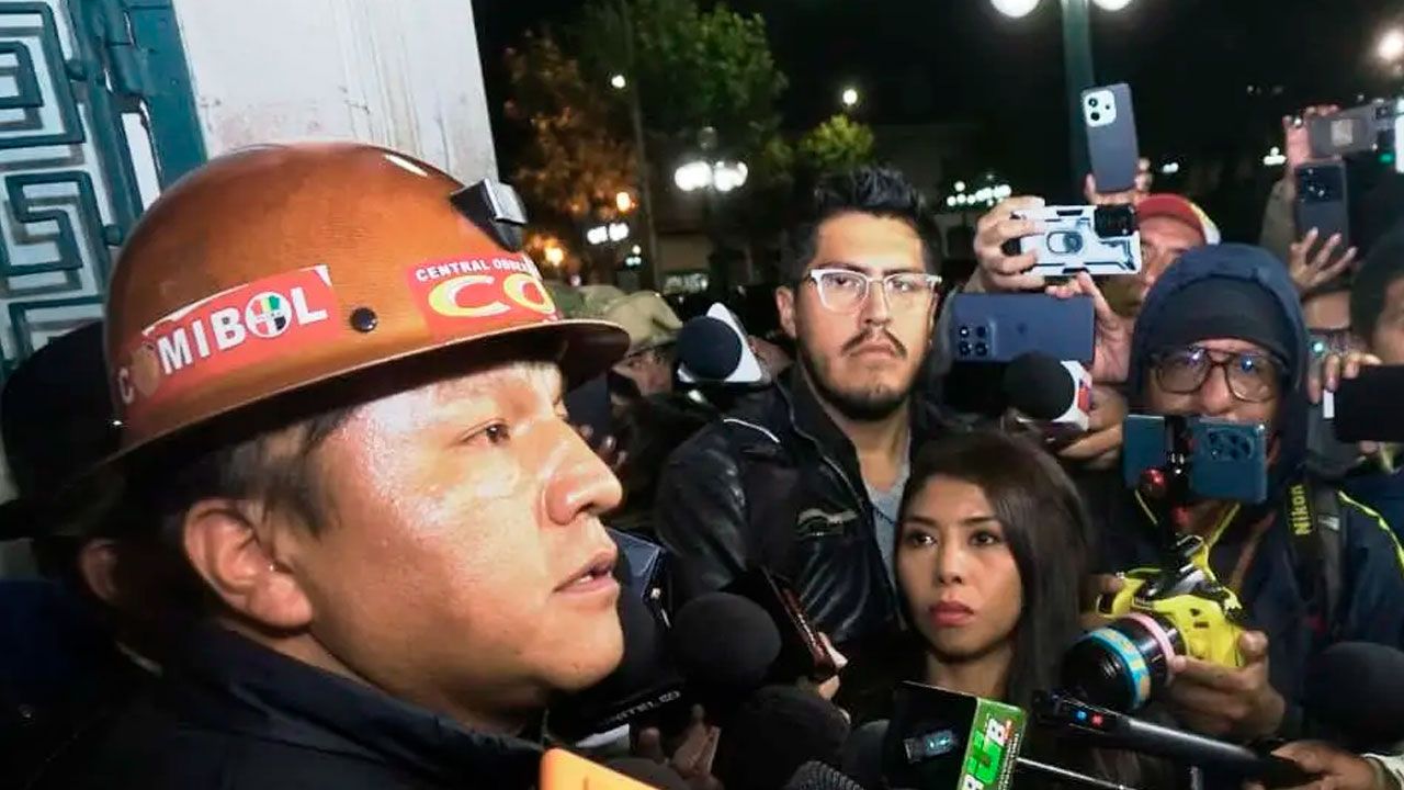 Argollo pide a los Túpac Katari sumarse a la pacificación