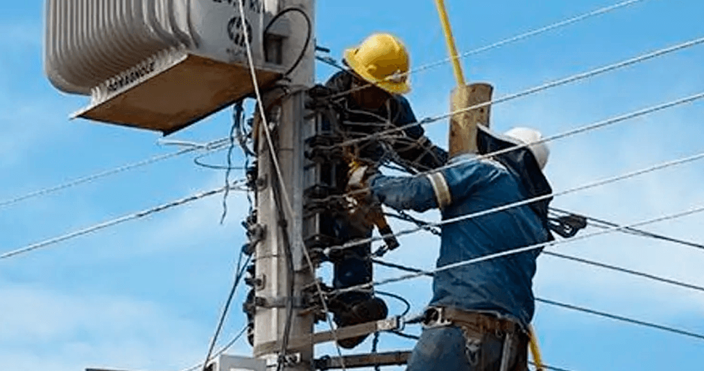 Gobierno analiza diferir el pago de luz y servicios básicos tras los bloqueos