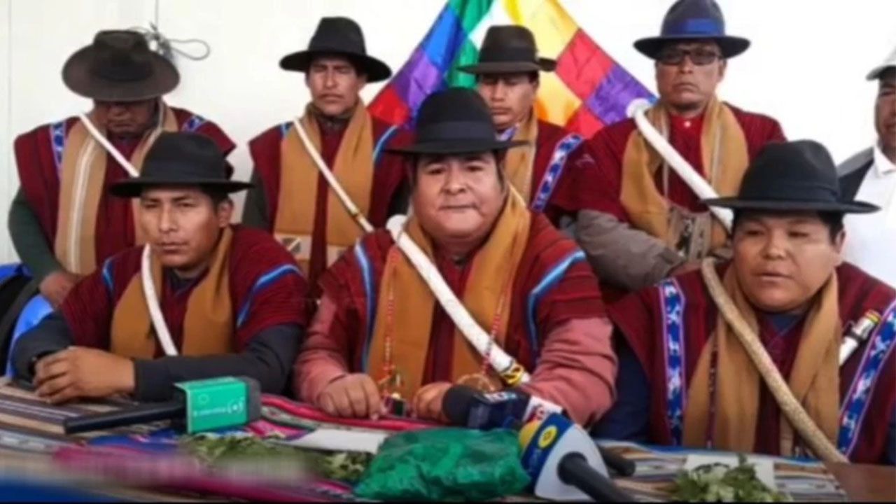 Campesinos de la Túpac Katari anuncian acciones legales contra Condori y mantienen cuarto intermedio