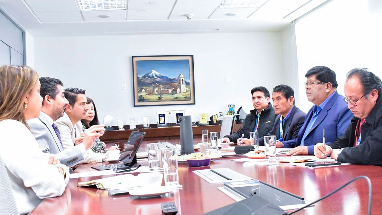 Alcalde de el alto gestiona financiamiento con el BID