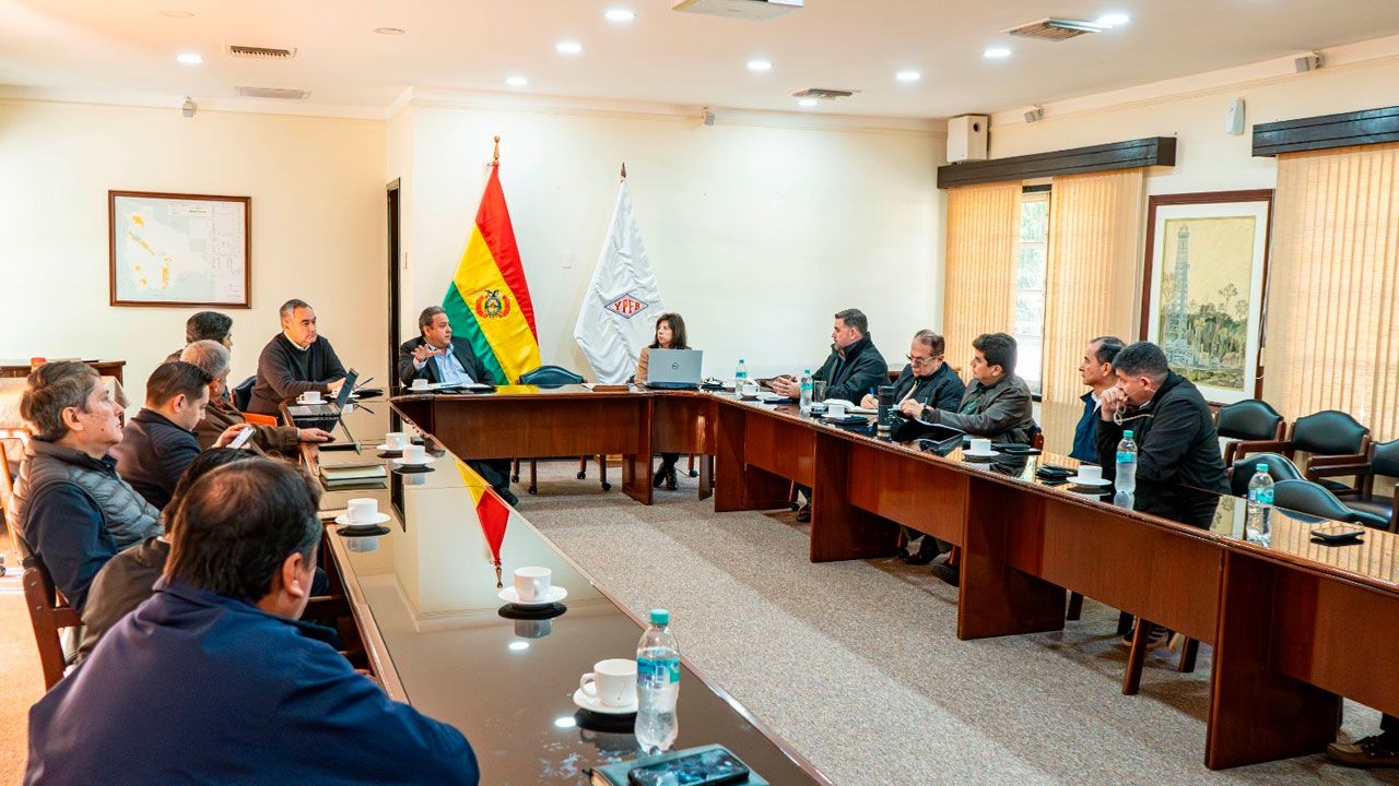 YPFB y agroindustriales fortalecen alianza para impulsar el programa etanol