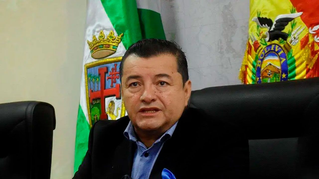 Fiscalía admite denuncia por presunto sobreprecio en hospitales móviles