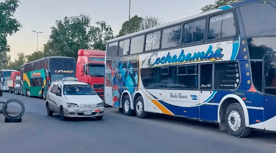 Transporte Pesado de Cochabamba denuncia que la falta de diésel agrava las pérdidas del sector