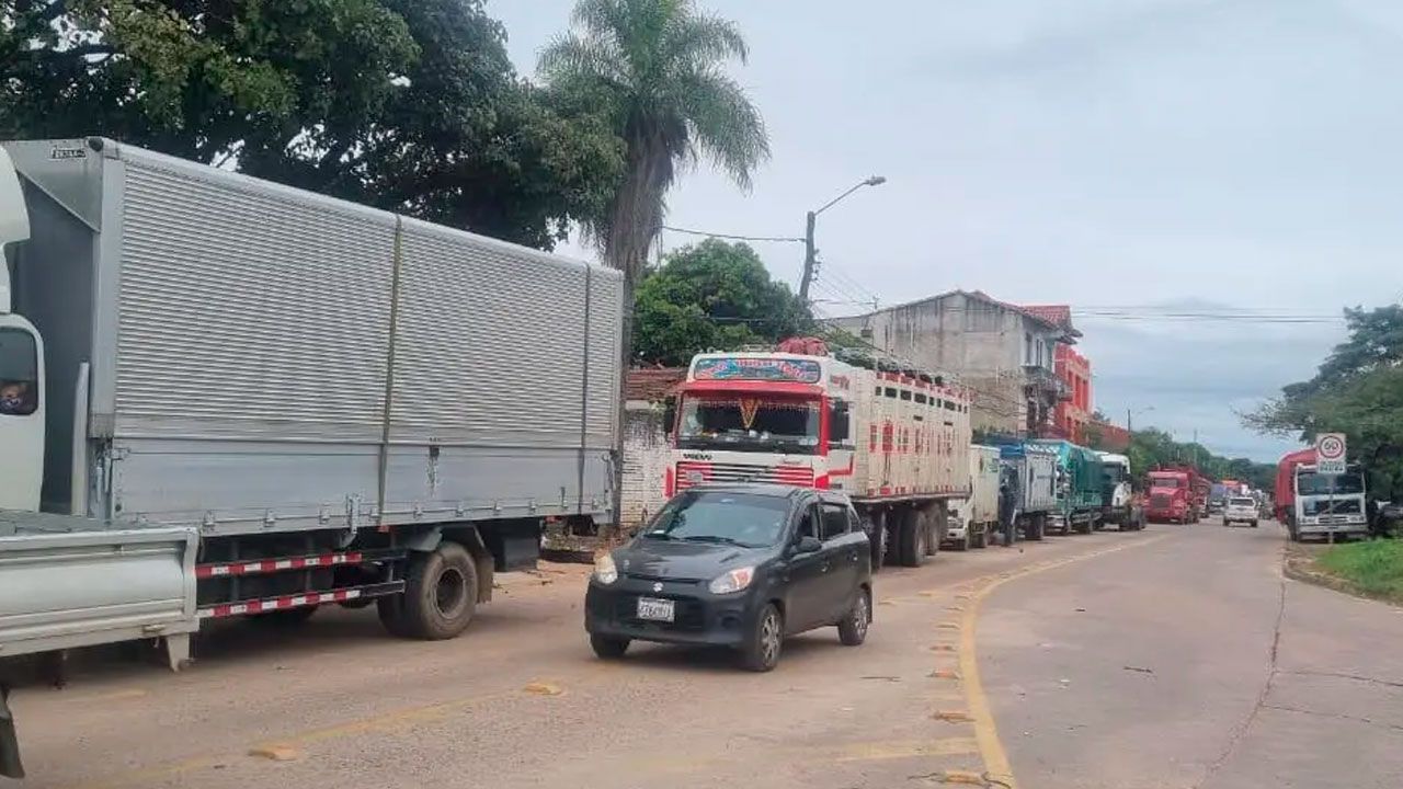 ¿Cuándo se normalizará el suministro de combustibles en santa cruz? esto dice el gobierno