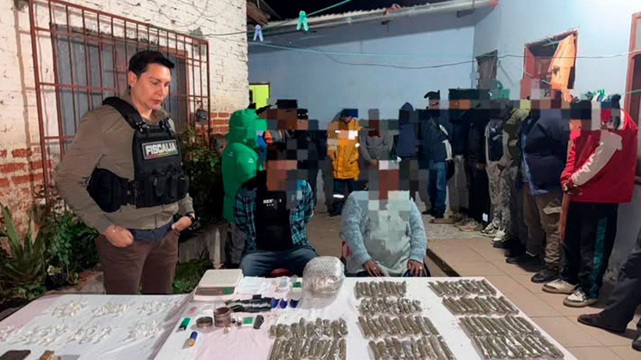 Madre e hijo detenidos en operativo antidroga en Los Lotes