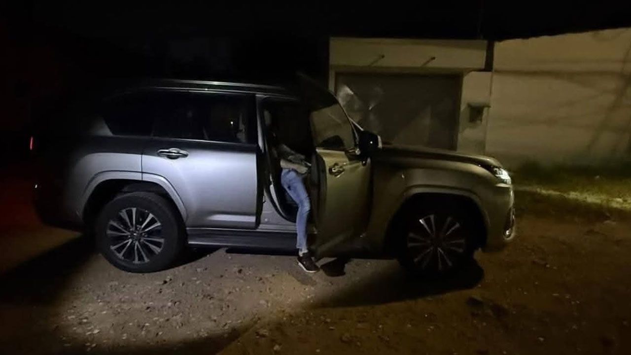 Conductor fallece tras impactar contra un poste en El Alto