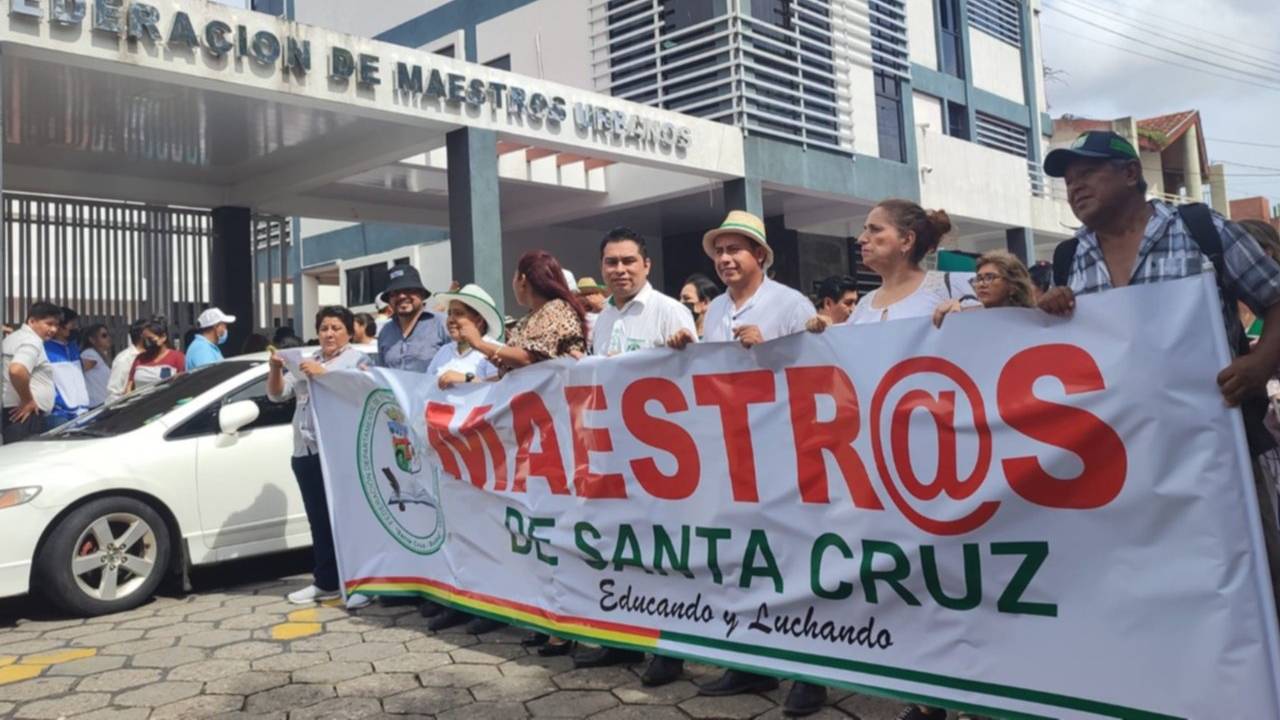 Maestros Urbanos Exigen Cambios en Examen de Ascenso