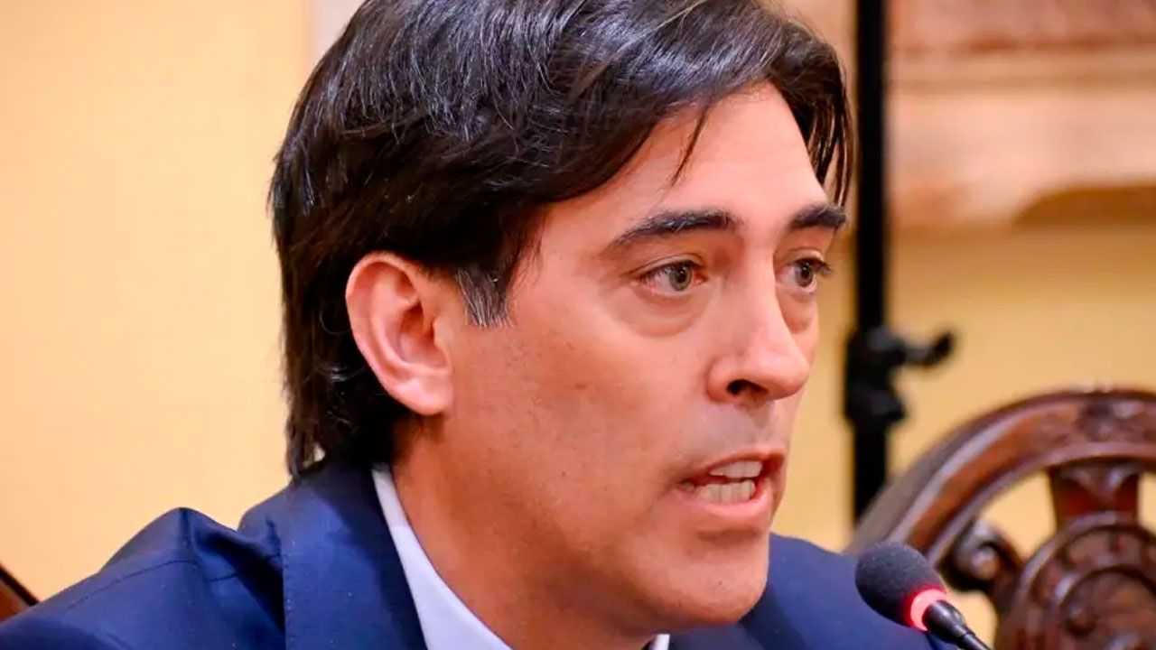 Ministro no descarta analizar la nacionalización de vehículos indocumentados