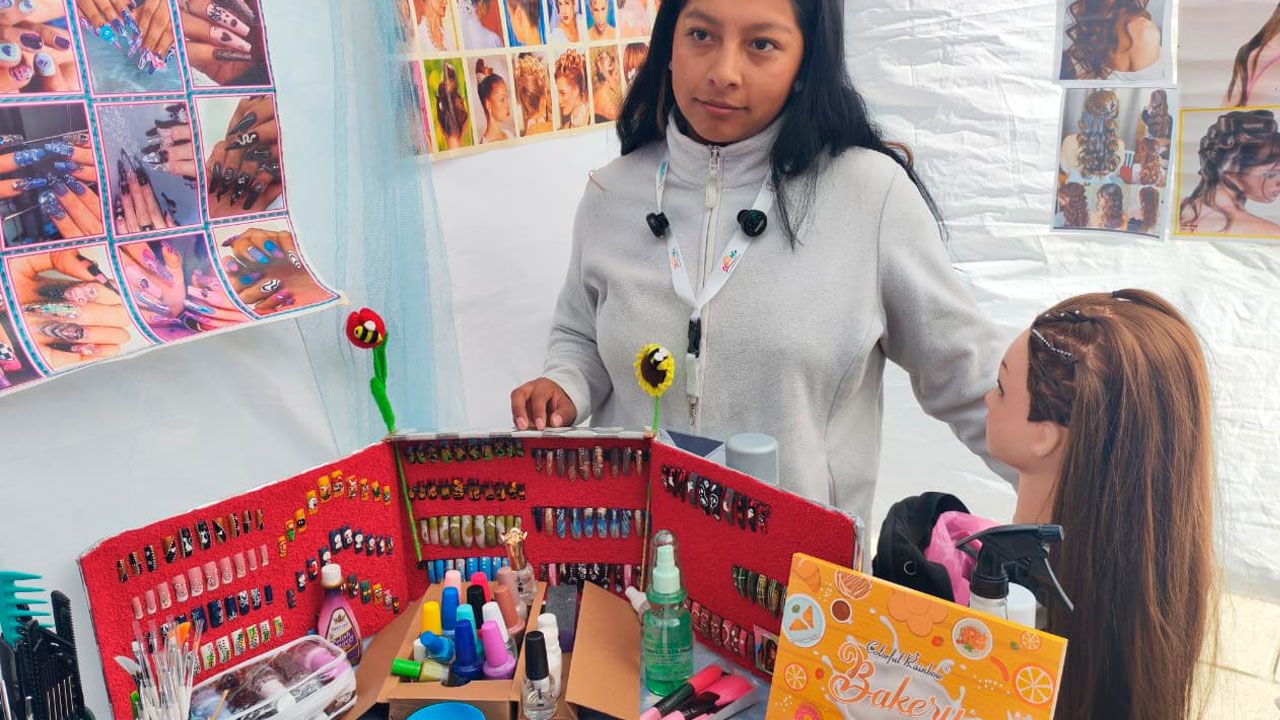 Cursos gratuitos impulsan emprendimientos de jóvenes en El Alto