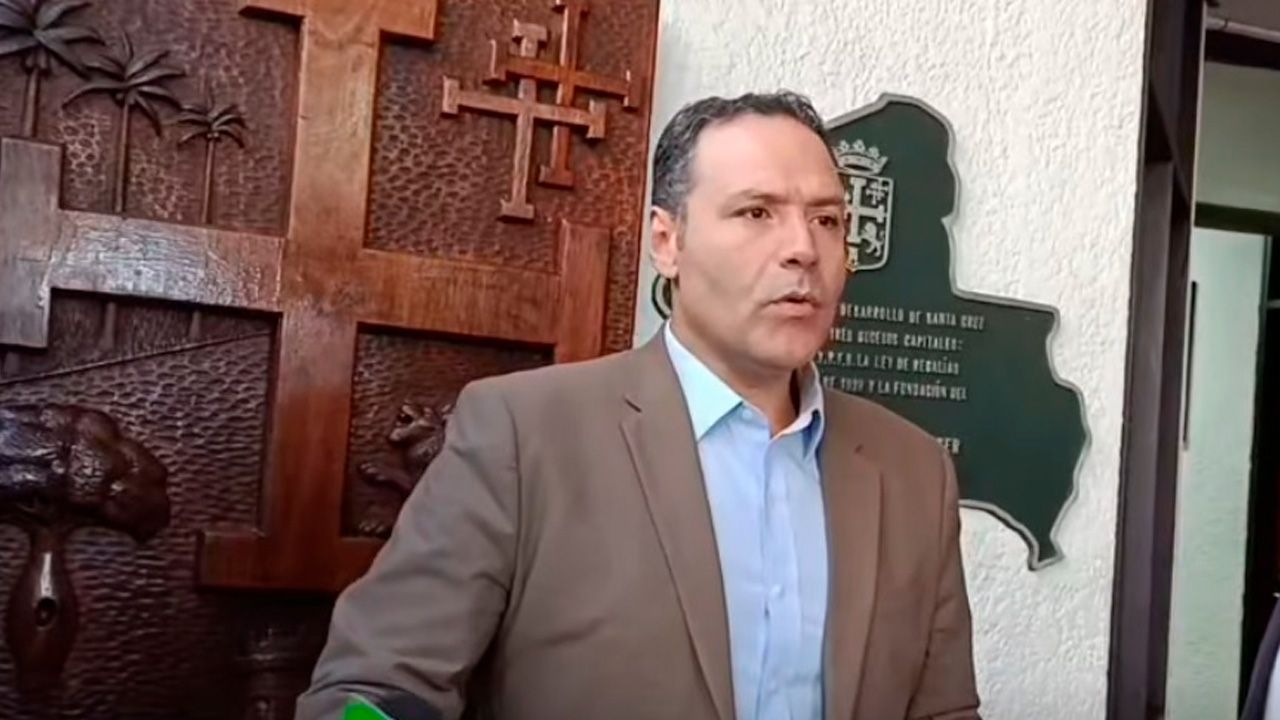 Vicepresidente cívico cuestiona el servicio de la Aduana Nacional