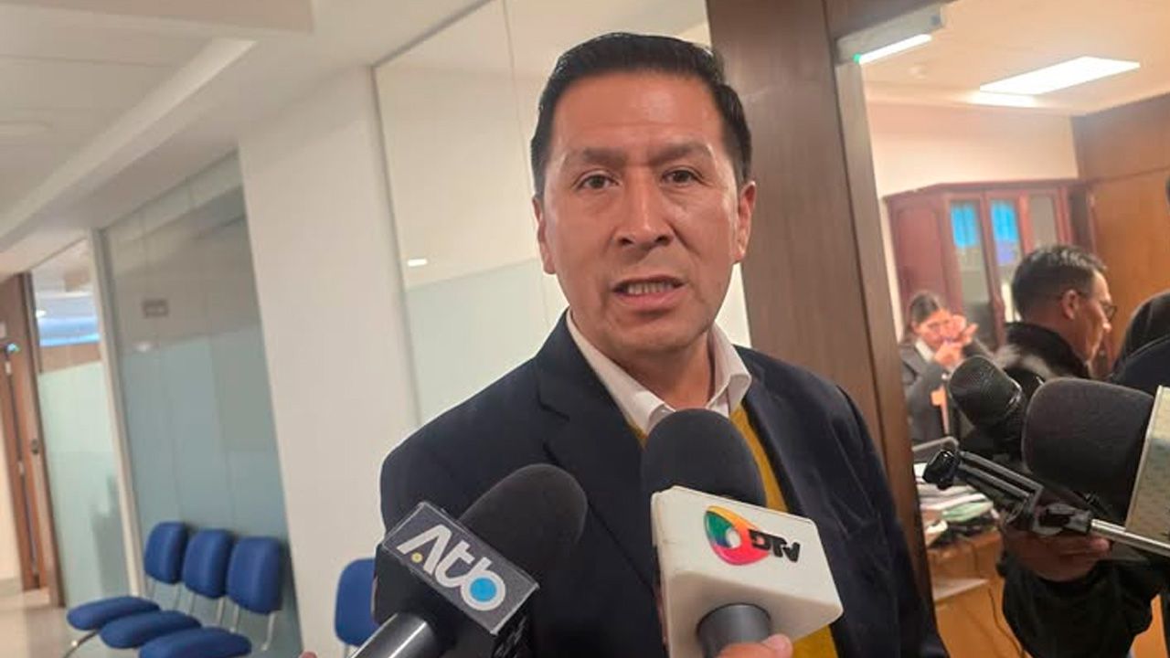 Senador defiende iniciativa ante la falta de autoridades judiciales