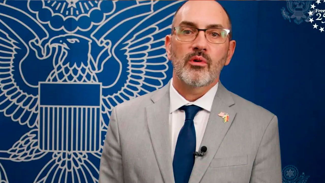EEUU ratifica apoyo a Bolivia contra el narcotráfico