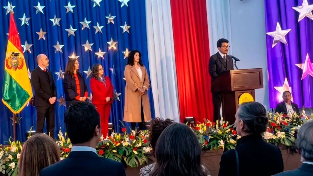 Bolivia busca restablecer embajadores con EEUU