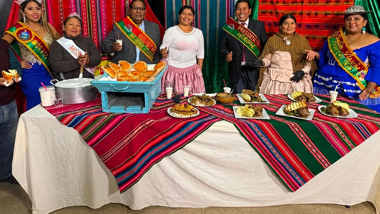 Residentes paceños invitan a feria gastronómica por el aniversario de La Paz