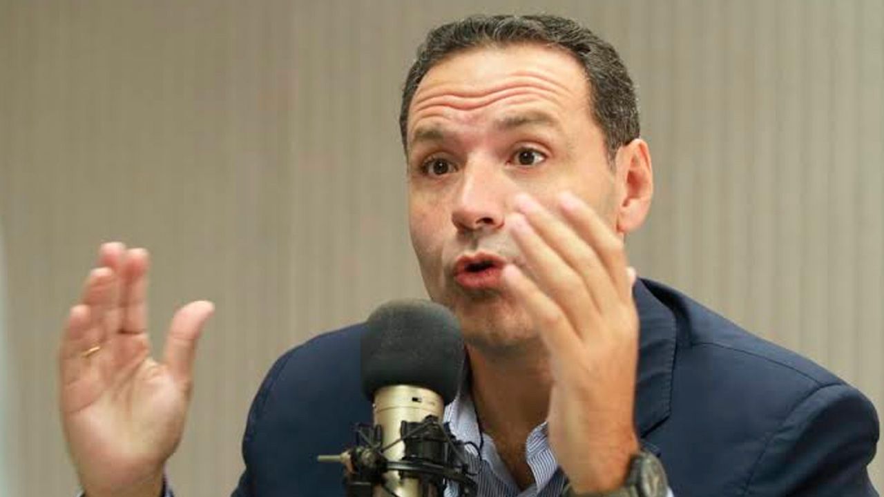 Zambrana cuestiona viaje del gerente de BoA