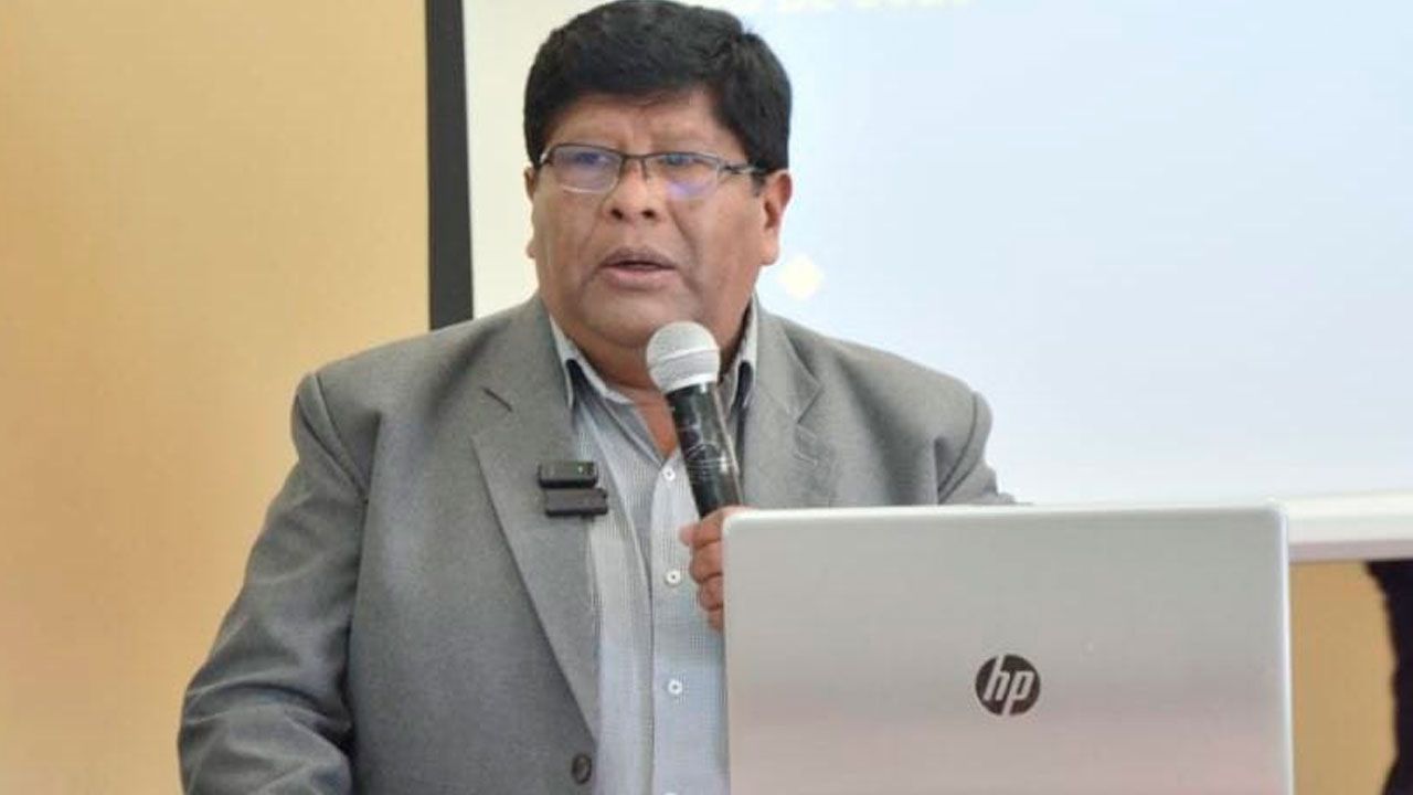 Alcalde de El Alto rechaza incremento en tarifas eléctricas