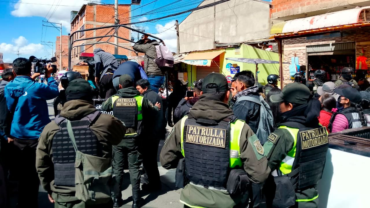 El Alto propone triple impuesto a dueños que alquilen inmuebles para bares y lenocinios