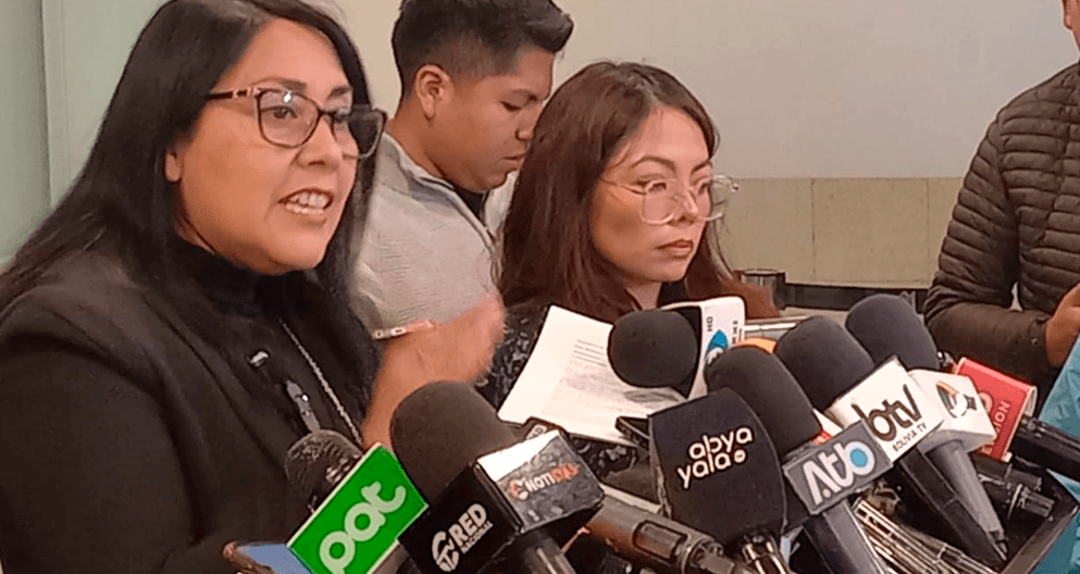Senadora respalda destitución del gerente de BOA
