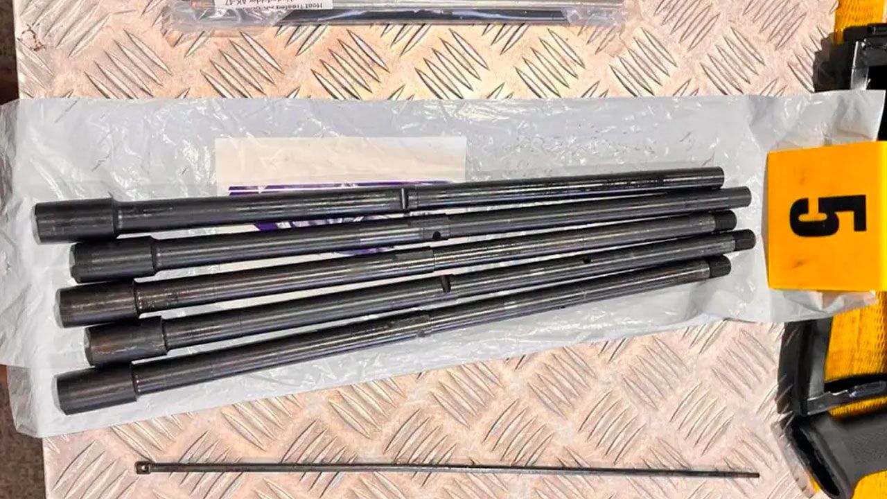 Policía investiga dos envíos previos por el caso de armas halladas en Viru Viru