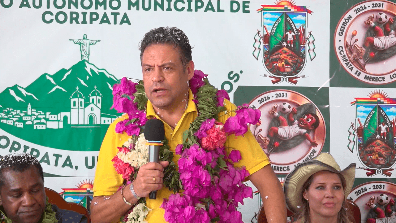 Gobernador plantea reestructurar los SEDES para fortalecer la atención médica en municipios y comunidades de La Paz