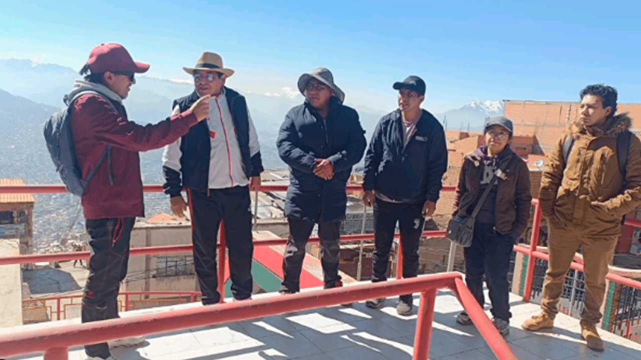  El Alto se alista para recibir la Tea de la Libertad en una posta atlética desde Tiwanaku