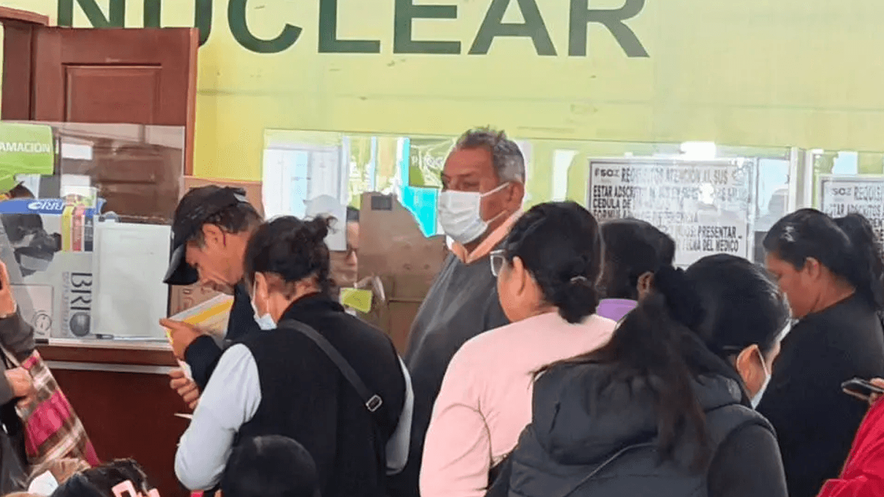 Paro de salud se cumple en el país con excepción de La Paz, donde se normalizó la atención tras recibir sus sueldos
