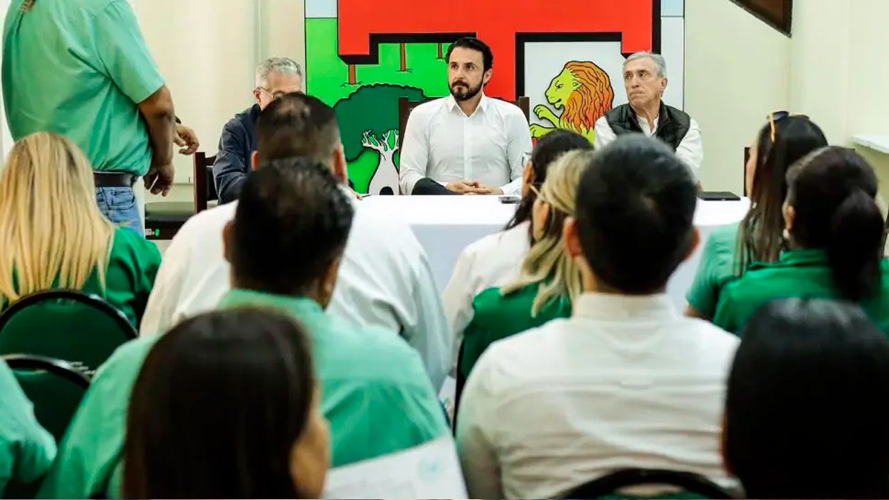 Velasco afirma que el centralismo dificulta el pago oportuno de salarios al personal de salud