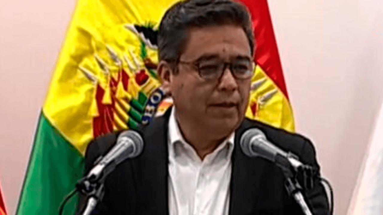 Gobierno convoca a gobernadores para tratar el plan 50/50 en Sucre