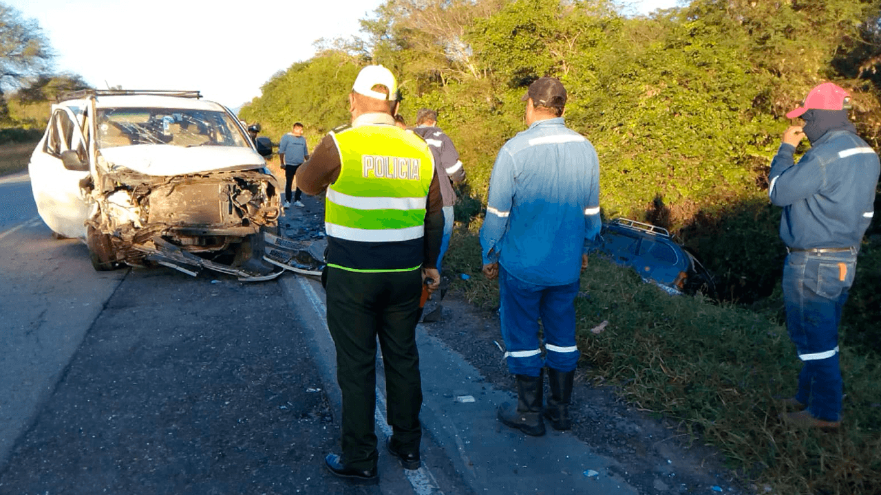 Dos personas resultan heridas en accidente por invasión de carril en la ruta Villa Montes-Camiri