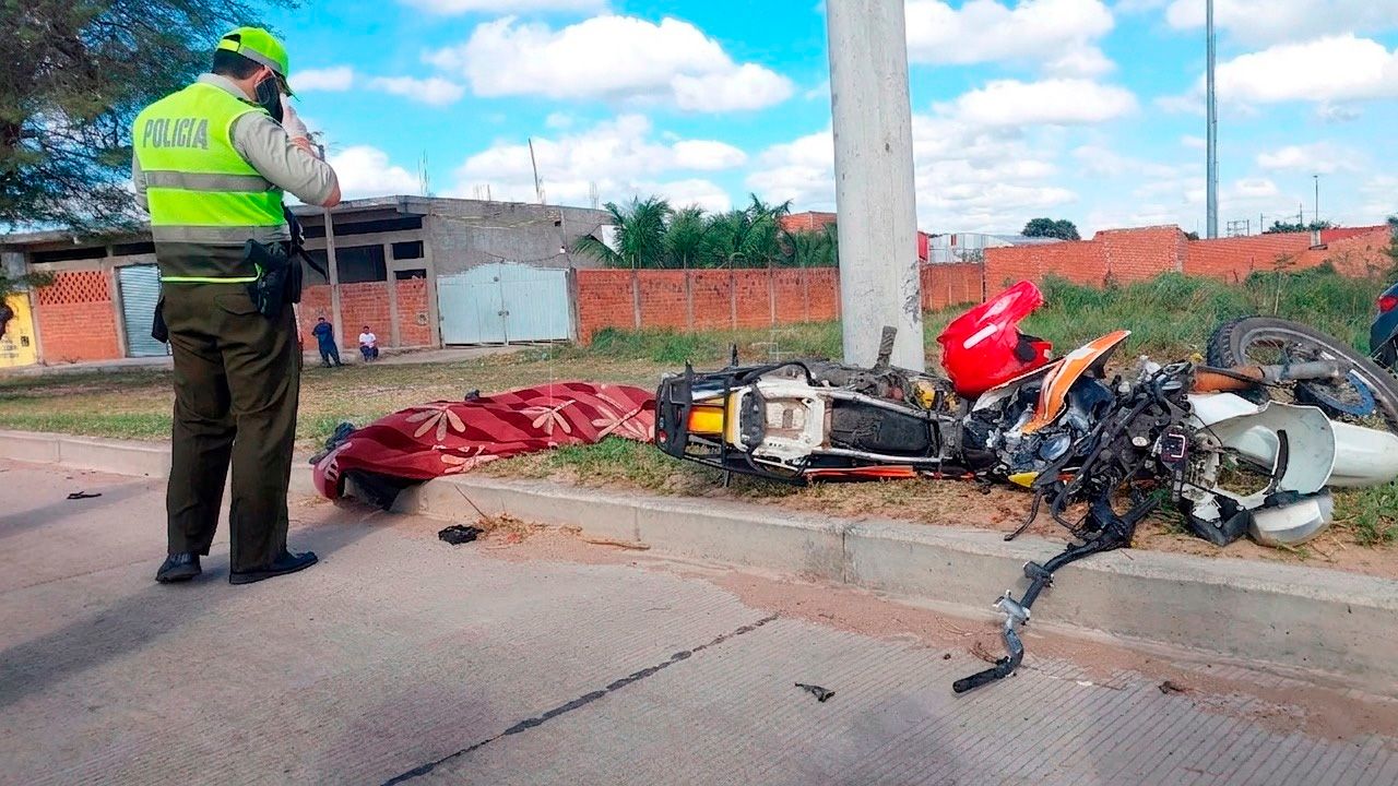 Policía fallece en accidente de tránsito