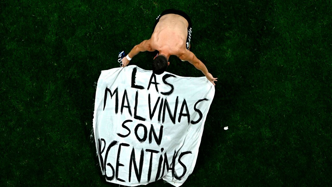 Reino Unido pide a la FIFA investigar bandera de Malvinas exhibida por Argentina
