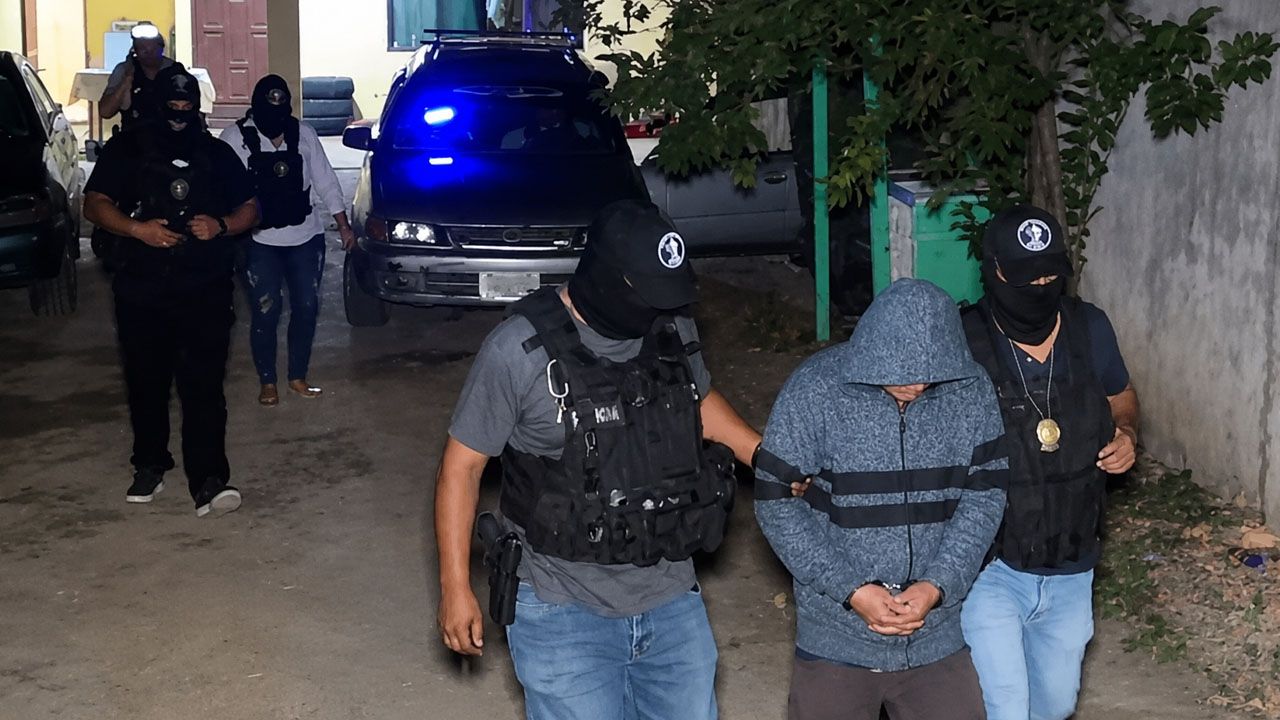 Aprehenden a cuatro familiares de presunto reclutador