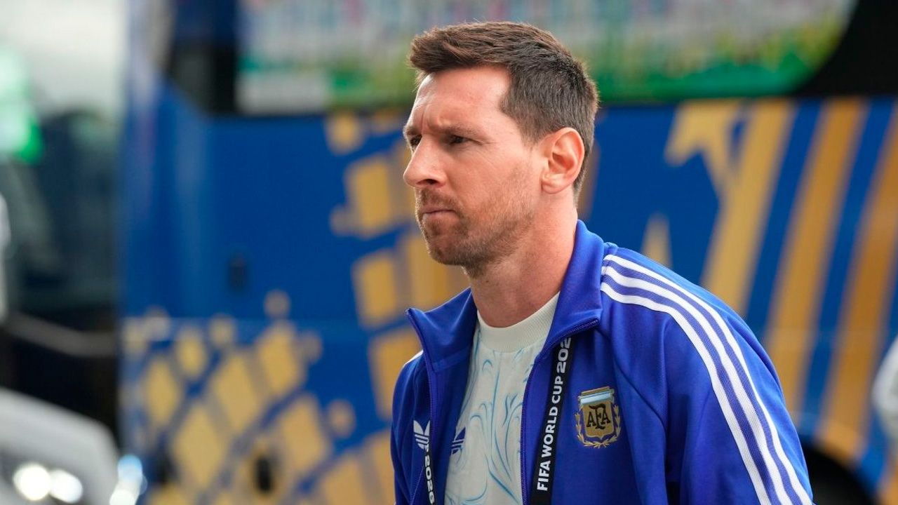 Lionel Messi regresa a Rosario tras el Mundial y evita el contacto con los aficionados