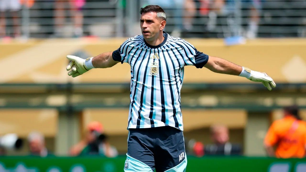 'Dibu' Martínez pone en duda su continuidad en la selección argentina