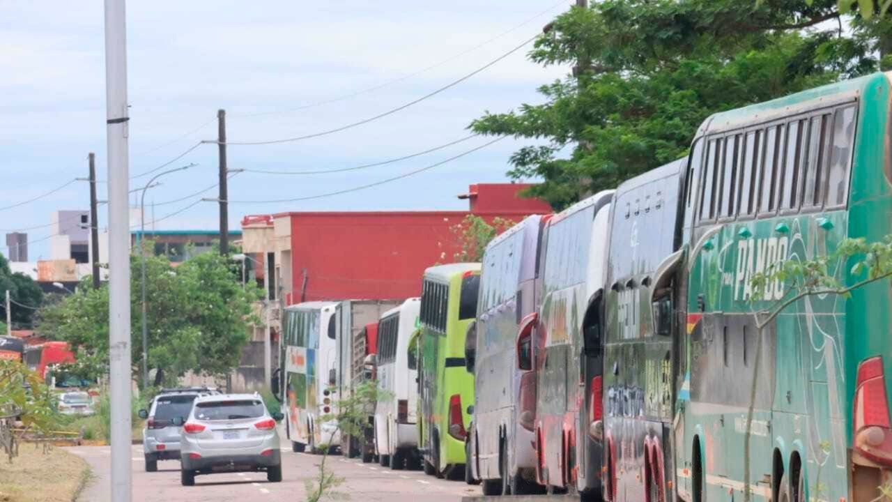 Escasez de diésel reduce hasta en un 50% las salidas de buses en la Terminal Bimodal